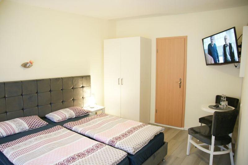 Das Sofa Restaurant-Hotel-Spaetkauf Greifswald Extérieur photo